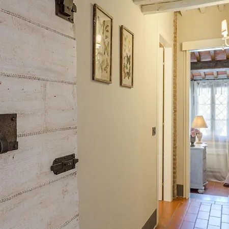 In Tuscany Near Lucca And Pistoia Vila *