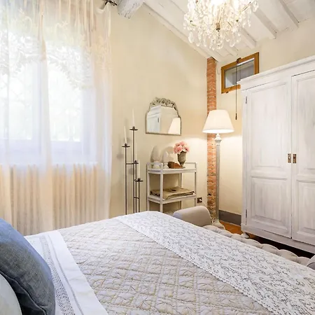 Vila In Tuscany Near Lucca And Pistoia