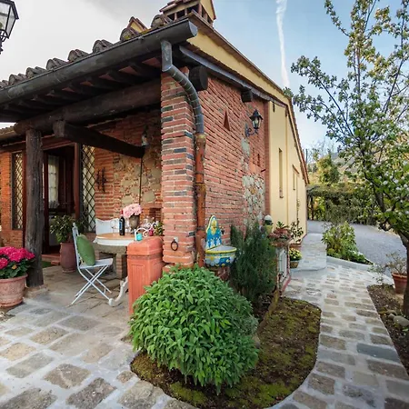 Vila In Tuscany Near Lucca And Pistoia *