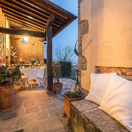 Vila In Tuscany Near Lucca And Pistoia *